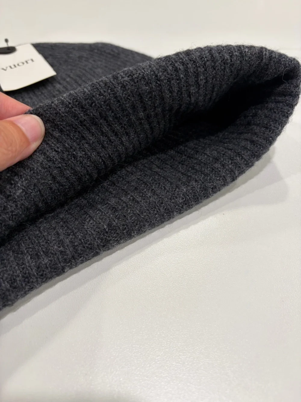 Vuori Douglas Beanie Grey Men's Women's Adult Hat NWT Soft Cashmere Blend
